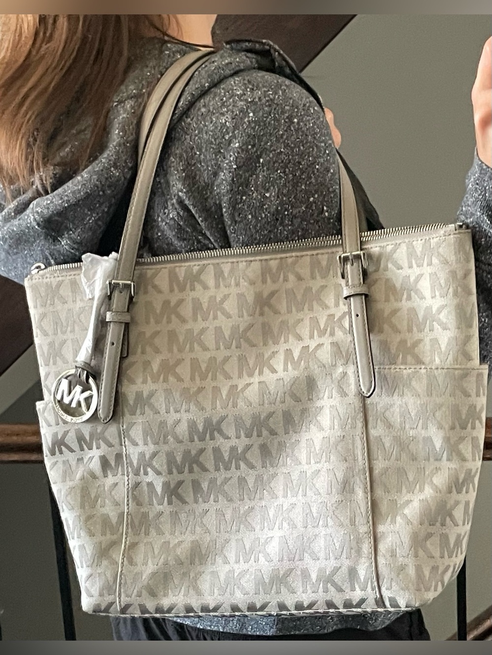 NWOT Michael Kors Jet Set Light Grey Tote Bag